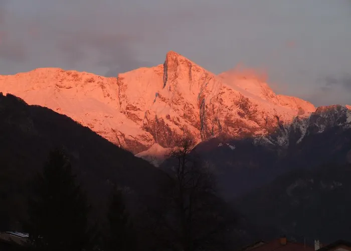 Mlinarjeva Domacija דירה